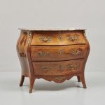 1084 9188 CHEST OF DRAWERS